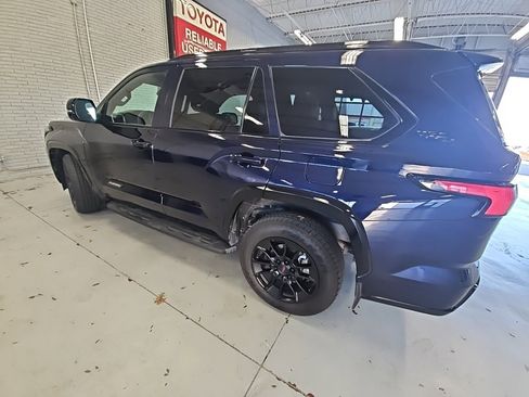 Used 2024 Toyota Sequoia 4WD image 6