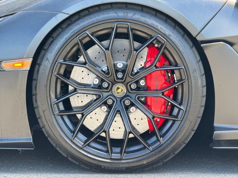 Used 2024 Lamborghini Revuelto AWD/4WD image 26