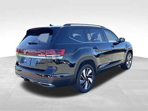 New 2026 Volkswagen Atlas SE FWD image 5