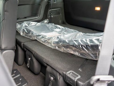 New 2026 Nissan Pathfinder SL image 10