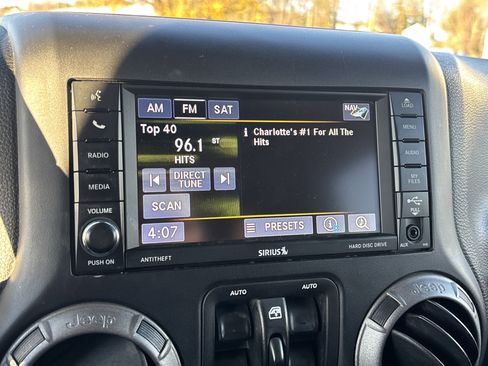 Used 2017 Jeep Wrangler Unlimited Sport image 66