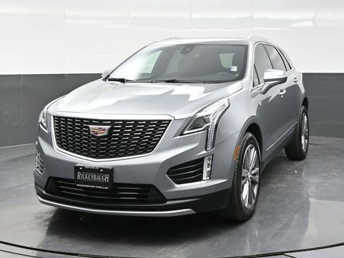 Certified 2025 Cadillac XT5 Premium Luxury image 2