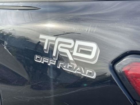Used 2024 Toyota Tacoma TRD Off-Road image 11