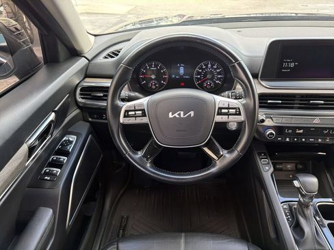 Used 2022 Kia Telluride EX FWD image 16