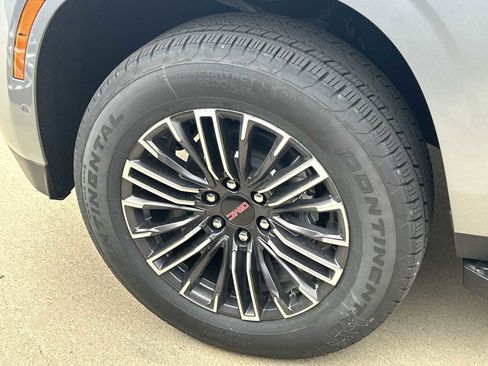 New 2026 GMC Yukon Elevation image 40