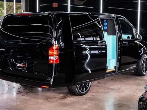 Used 2023 Mercedes-Benz Metris Passenger image 25