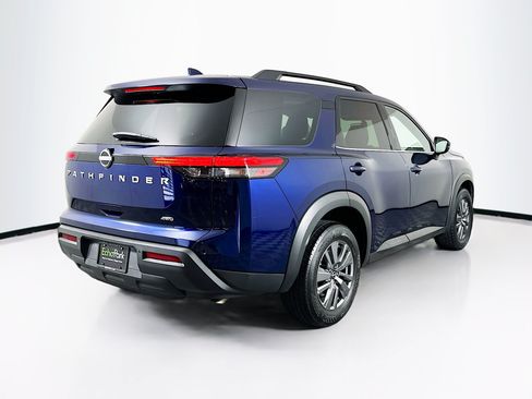 Used 2025 Nissan Pathfinder SV AWD/4WD image 9