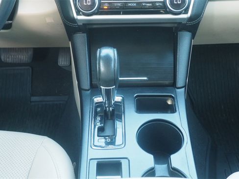 Used 2018 Subaru Outback 2.5i Limited image 19