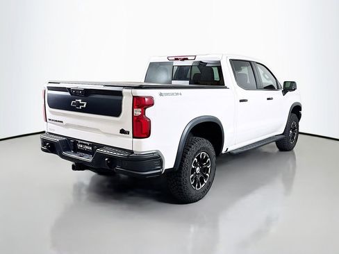 Used 2024 Chevrolet Silverado 1500 ZR2 w/ ZR2 Bison Edition AWD/4WD image 7