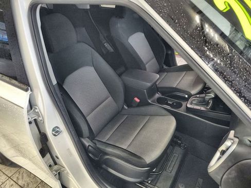 Used 2024 Kia Soul LX w/ Option Group 015 image 24