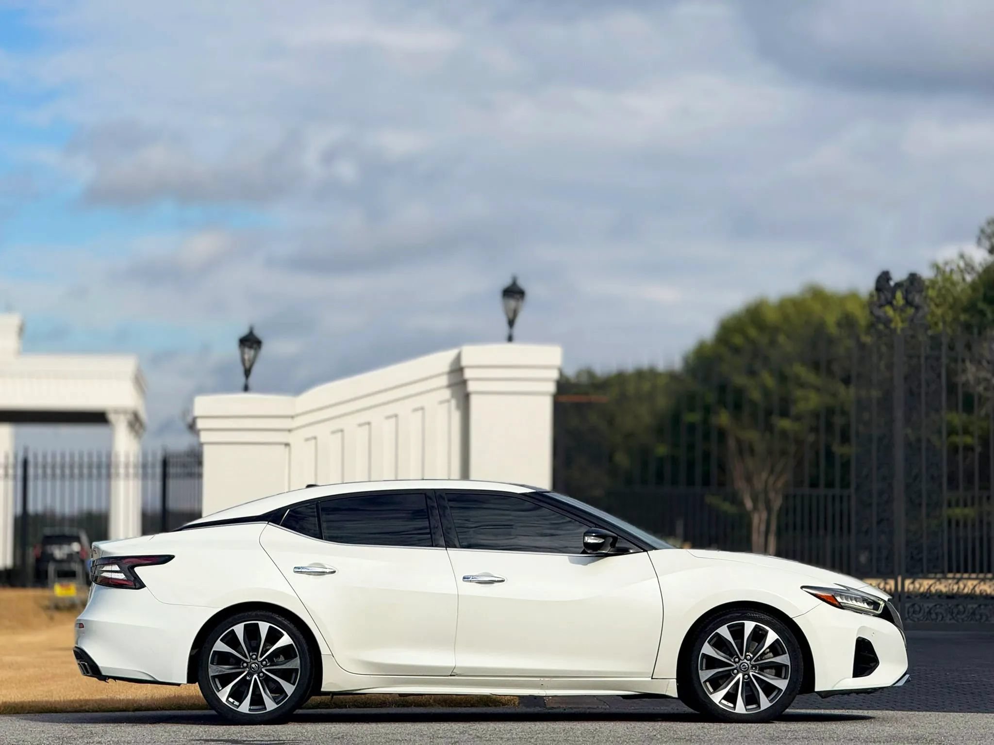 Used 2022 Nissan Maxima Platinum w/ Sport Mat Group FWD image 6