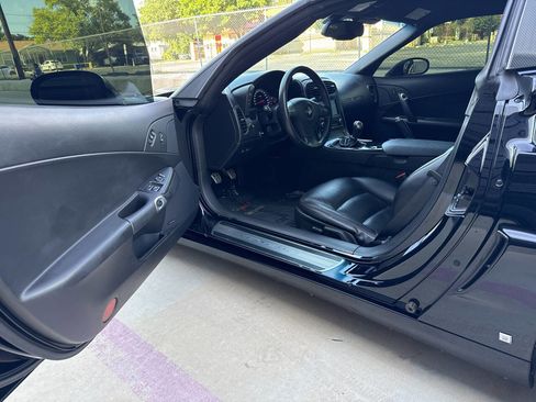Used 2008 Chevrolet Corvette Z06 w/ Preferred Equipment Group RWD image 32
