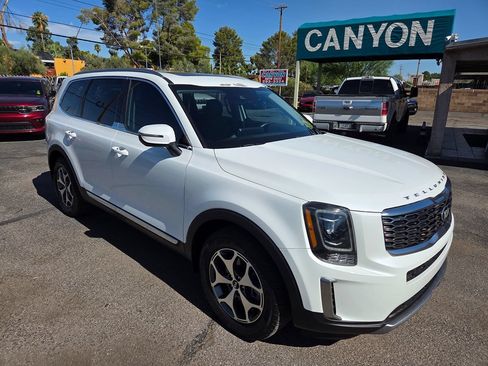 Used 2020 Kia Telluride EX FWD image 2