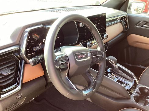 New 2025 GMC Canyon AT4 w/ Nightfall Edition image 10