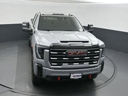 Used 2025 GMC Sierra 2500 AT4 w/ AT4 Premium Plus Package AWD/4WD image 36