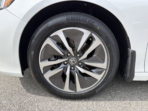 Used 2020 Honda Accord EX image 22