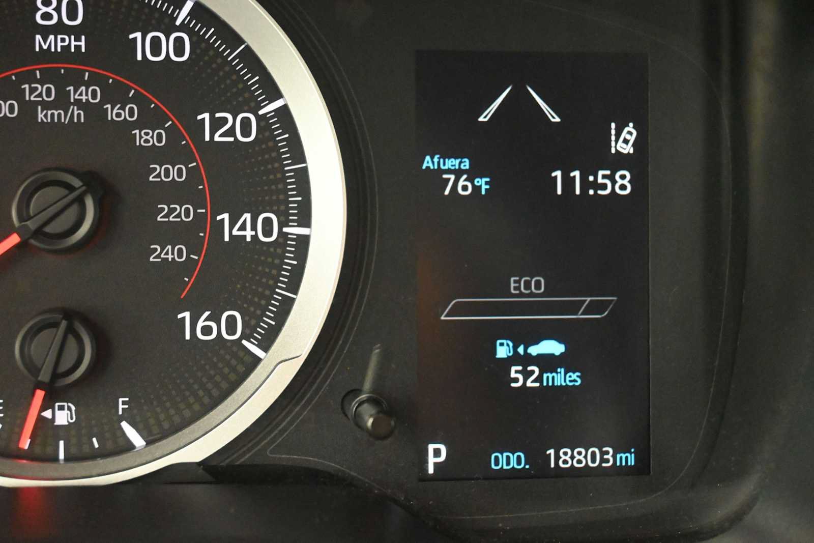 Used 2022 Toyota Corolla SE w/ SE Premium Package FWD image 15
