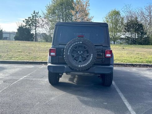 Used 2021 Jeep Wrangler Unlimited Willys image 5