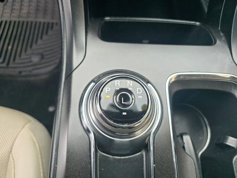 Used 2018 Ford Fusion Energi Titanium image 34