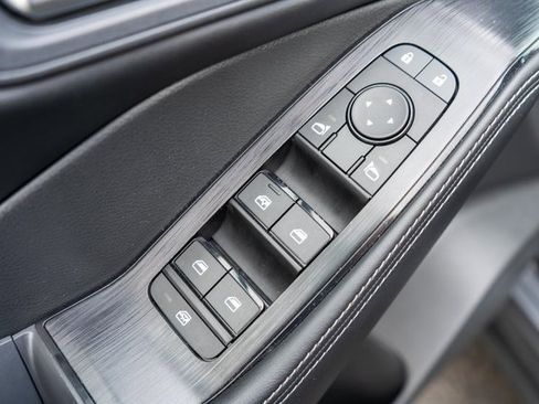 Used 2022 Nissan Rogue SV w/ SV Premium Package image 22