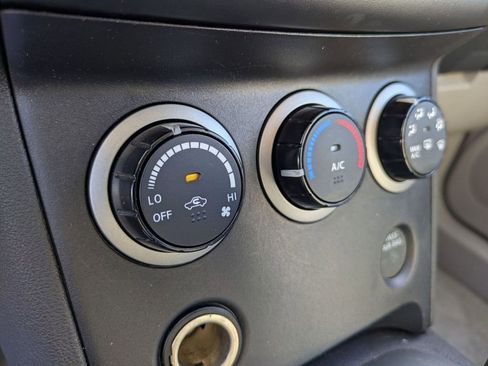 Used 2015 Nissan Rogue S image 10