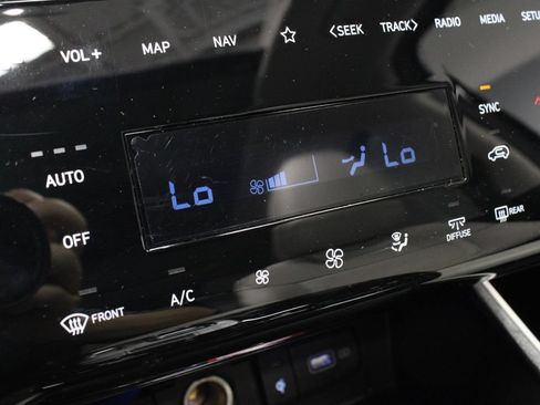 Used 2024 Hyundai Tucson Limited AWD/4WD image 5