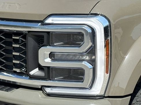 Used 2026 Ford F450 Platinum w/ Platinum Plus Package AWD/4WD image 4