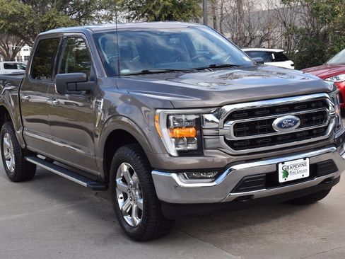 Certified 2022 Ford F150 XLT w/ Equipment Group 302A High image 4