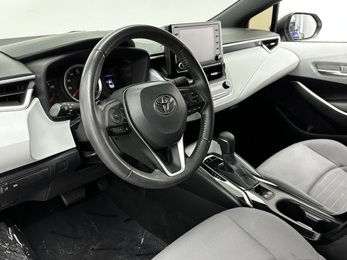Used 2022 Toyota Corolla SE image 8