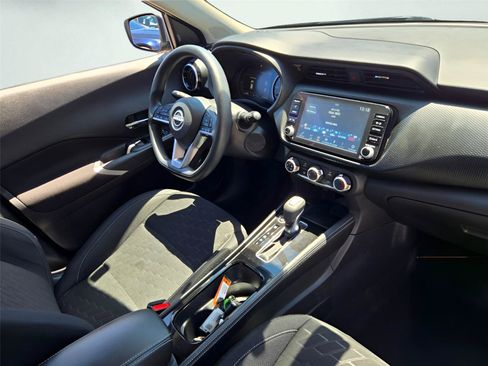 Used 2023 Nissan Kicks SV FWD image 6