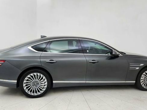 Used 2024 Genesis G80 image 6