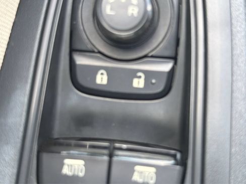 Used 2018 Subaru Impreza 2.0i Premium AWD/4WD image 36