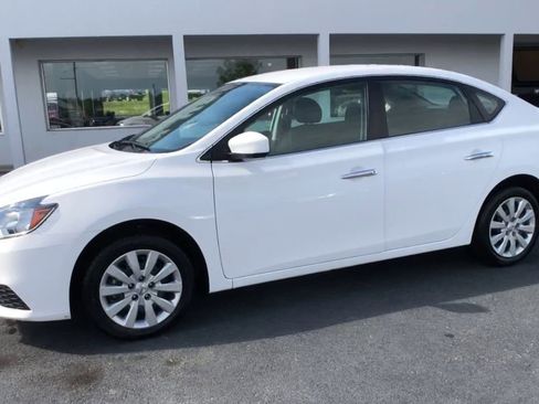 Used 2019 Nissan Sentra S image 4