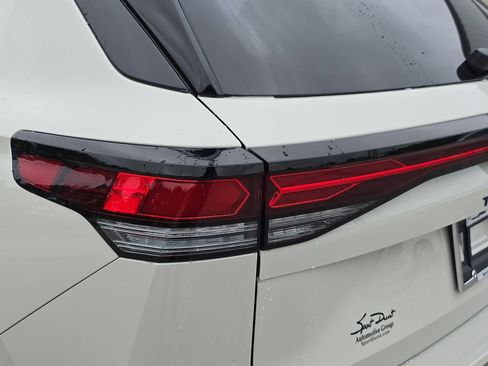 New 2026 Volkswagen Tiguan SE R-Line AWD/4WD image 30