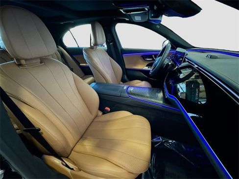 Used 2024 Mercedes-Benz E 350 4MATIC Sedan image 29