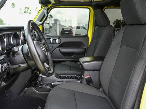 Used 2022 Jeep Wrangler Unlimited Sport AWD/4WD image 18