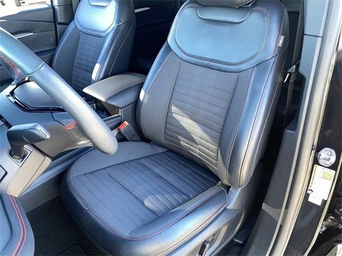 Used 2025 Ford Explorer ST-Line image 18