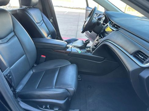 Used 2017 Cadillac XTS Sedan 4D image 27