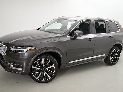 Used 2023 Volvo XC90 B6 Plus w/ Protection Package Premier AWD/4WD image 3