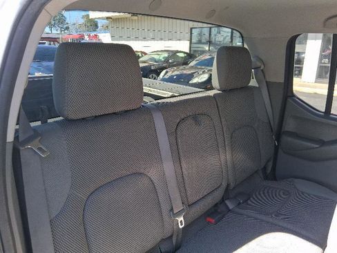 Used 2006 Nissan Frontier SE w/ (P01) Power Pkg image 27