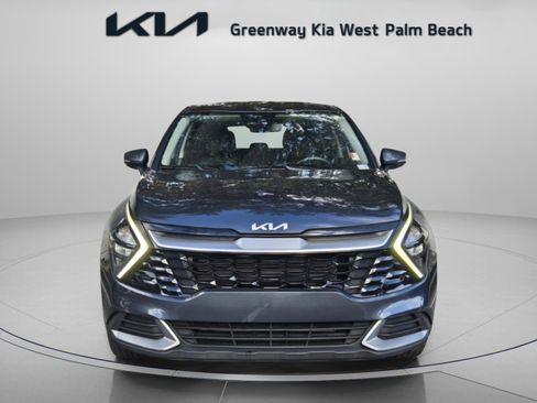 Used 2023 Kia Sportage EX FWD image 2