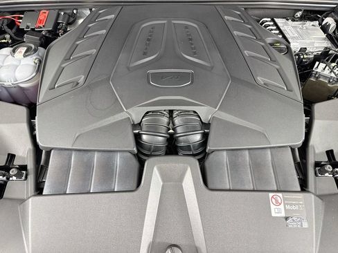 Certified 2026 Porsche Cayenne GTS AWD/4WD image 31