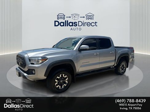 Used 2020 Toyota Tacoma TRD Off-Road image 1