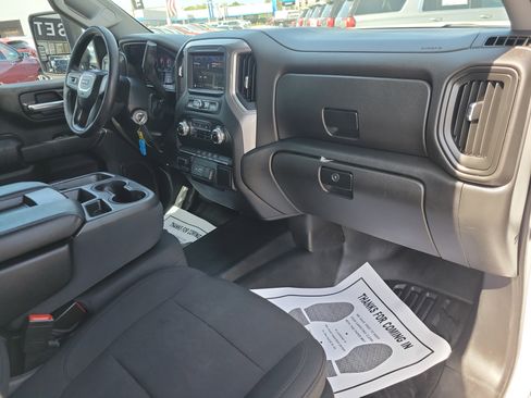 Certified 2023 GMC Sierra 2500 Pro w/ Convenience Package image 10