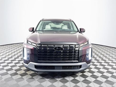 Used 2024 Hyundai Palisade Limited image 2
