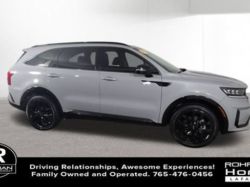 Used 2023 Kia Sorento SX AWD/4WD image 2