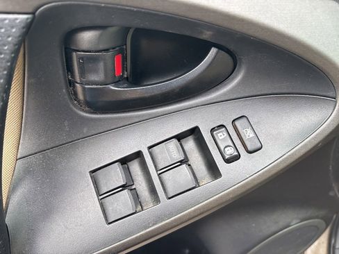 Used 2011 Toyota RAV4 Base image 14