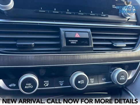 Used 2018 Honda Accord LX image 9