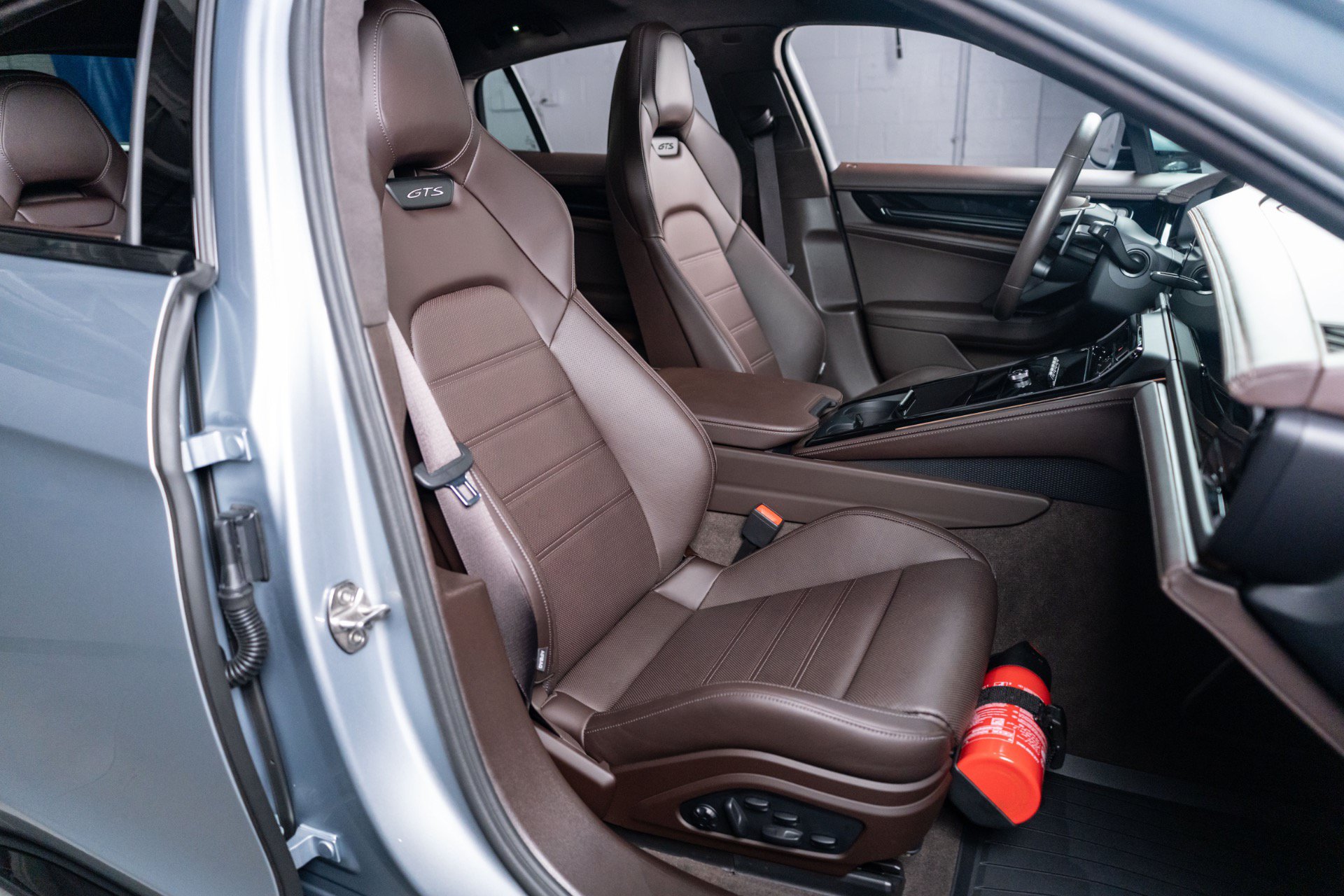 Used 2026 Porsche Panamera GTS AWD/4WD image 24