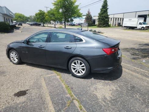 Used 2018 Chevrolet Malibu LT w/ Driver Confidence Package FWD image 21